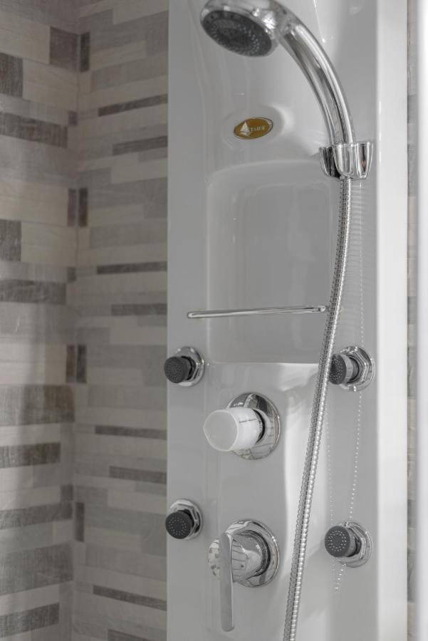 Acropolis Deluxe Apartment أثينا المظهر الخارجي الصورة